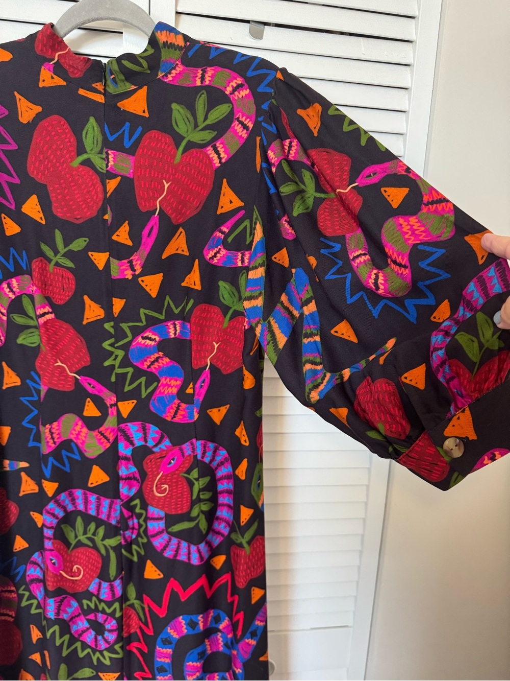 FARM Rio Jungle Snake Fruit Midi
Size L - Picture 7 of 9